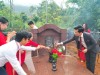 Dâng hương tưởng niệm các anh hùng liệt sĩ