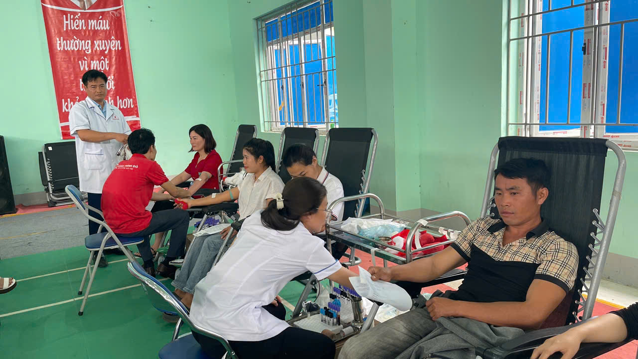 Huyện Tam Đường tiếp nhận 293 đơn vị máu