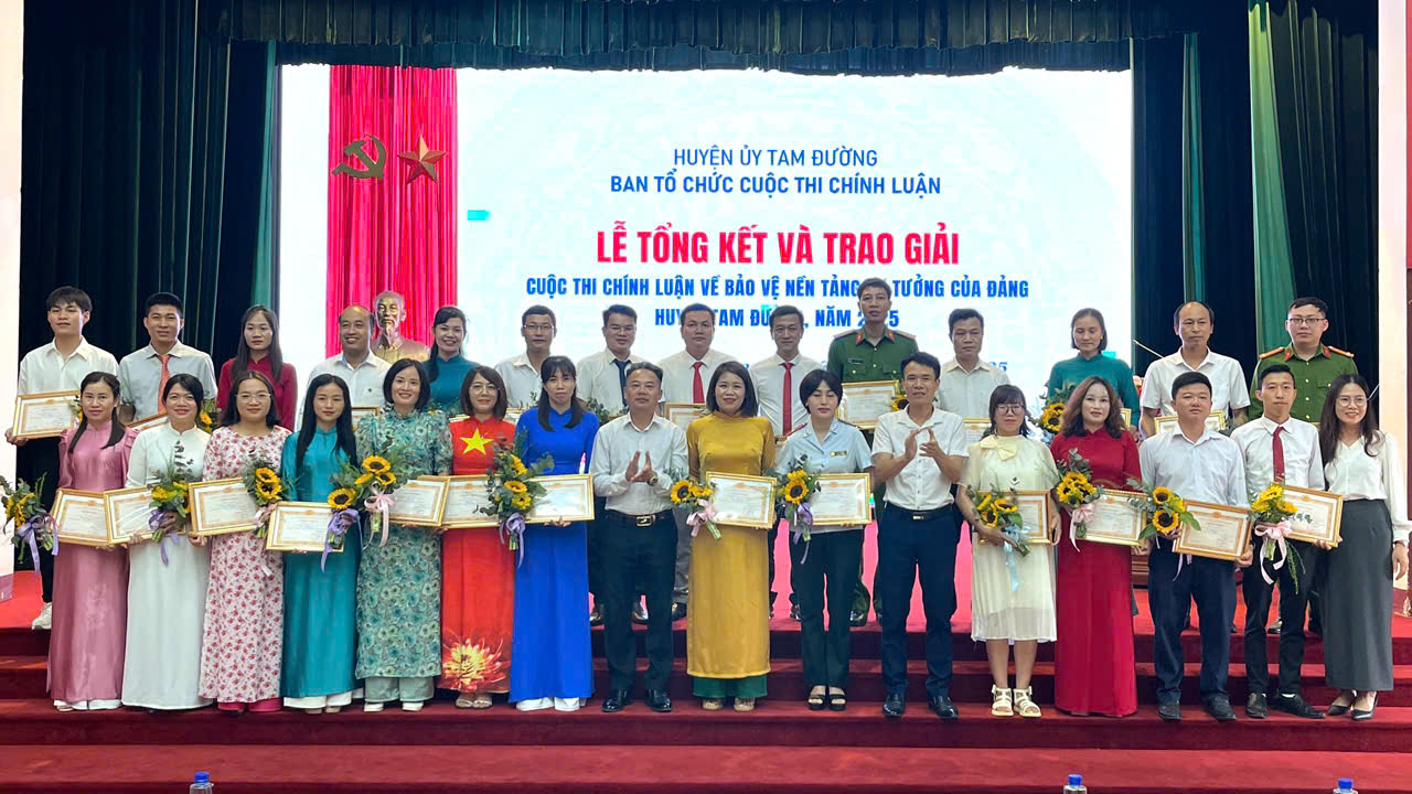 Tam Đường:  Tổng kết cuộc thi chính luận bảo vệ nền tảng tư tưởng của Đảng năm 2025