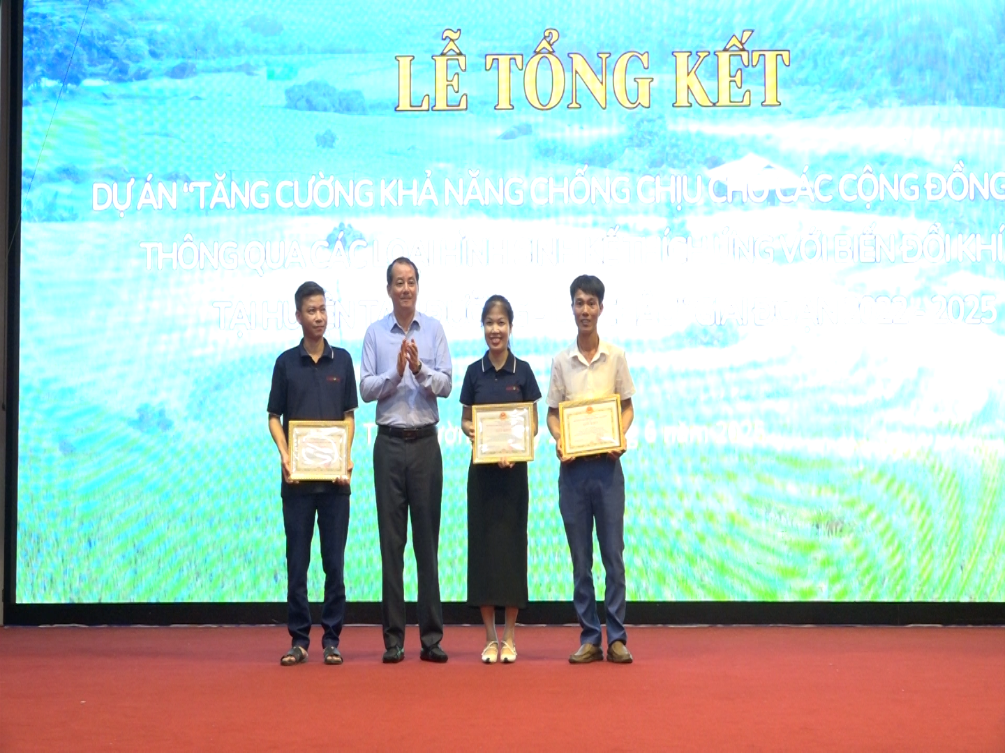 Tổng kết Dự án tăng cường khả năng chống chịu của các nhóm hộ nghèo thông qua các loại hình sinh kế thích ứng với biến đổi khí hậu