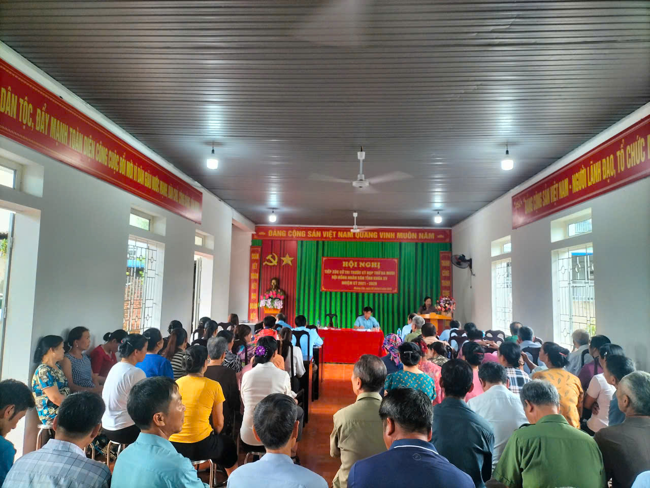 Đại biểu HĐND tỉnh tiếp xúc cử tri tại xã Bản Bo và thị trấn Tam Đường