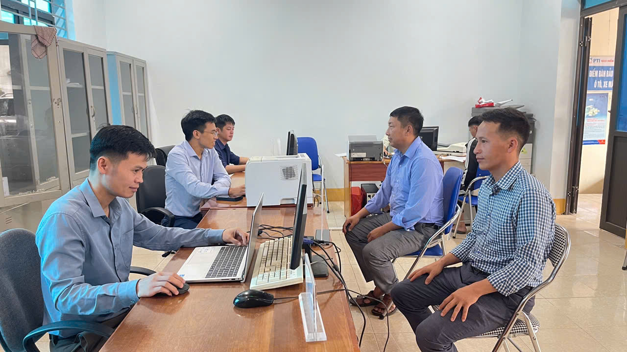 Khun Há vào guồng sau sáp nhập